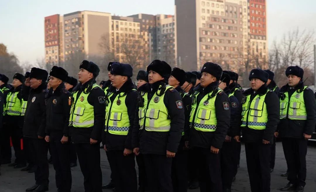 ЖККББнын формалык кийимдерине 10 млн 335 миң сом жумшалат