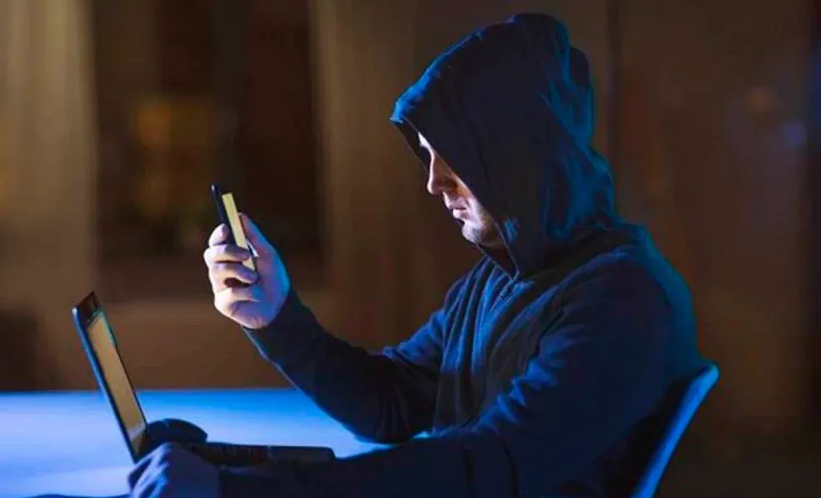 Алдамчылар ПРООН жетекчисинин атынан чыга башташты