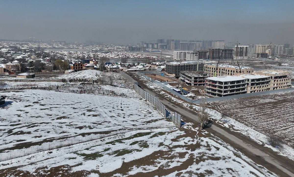 Орто-Сайдагы көрүстөнгө жакын курулуш боюнча түшүндүрмө берилди