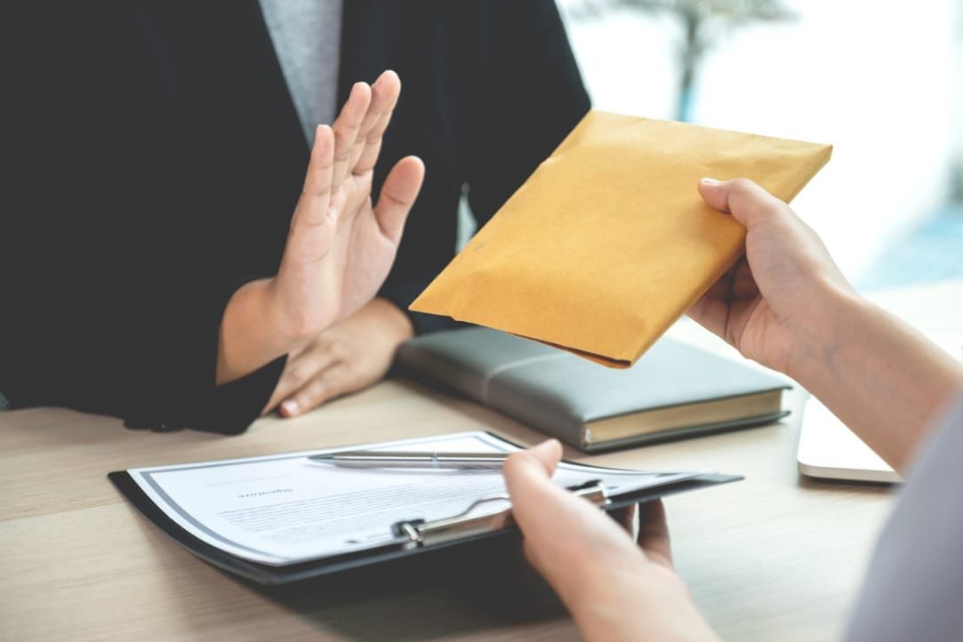 ИИМ: Коррупциялык кылмыштар үчүн катуу жаза каралган