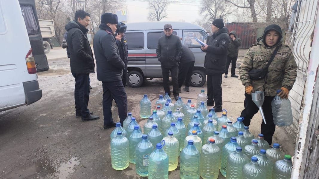Мыйзамсыз бензин саткан жайлар күн сайын текшерилет