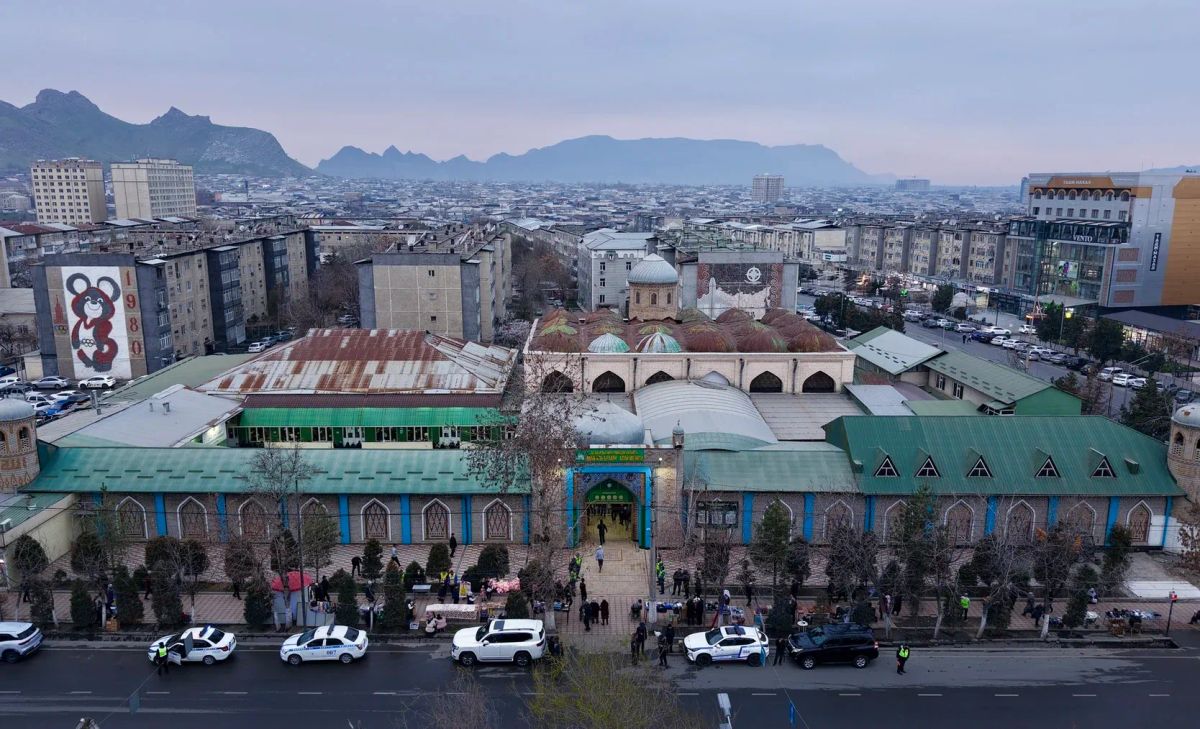 Оштогу Имам аль-Бухари мечитинин ордуна заманбап мечит курулат