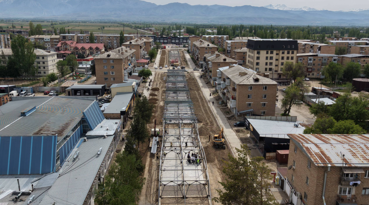 Н.Орунтаев Таластагы жаңы сейил бактын курулуш иштерин текшерди