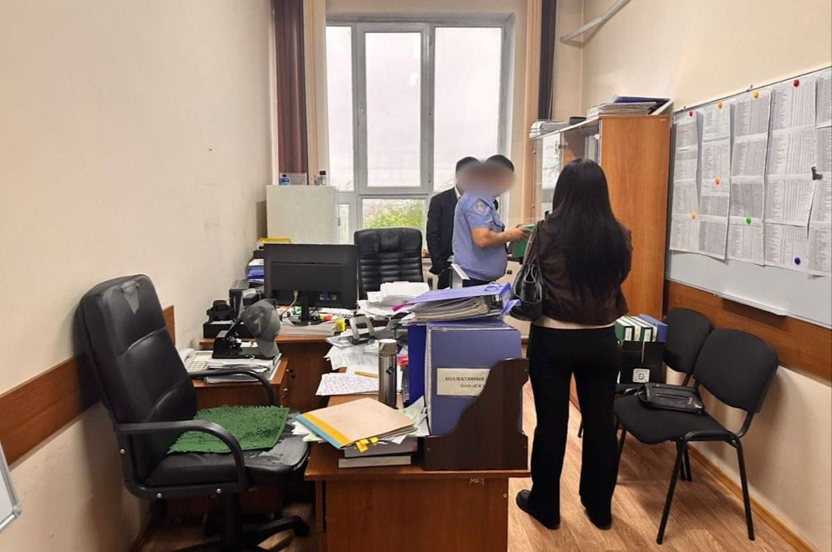 Бишкекте электр тармактар ишканасында коррупциялык схема аныкталды