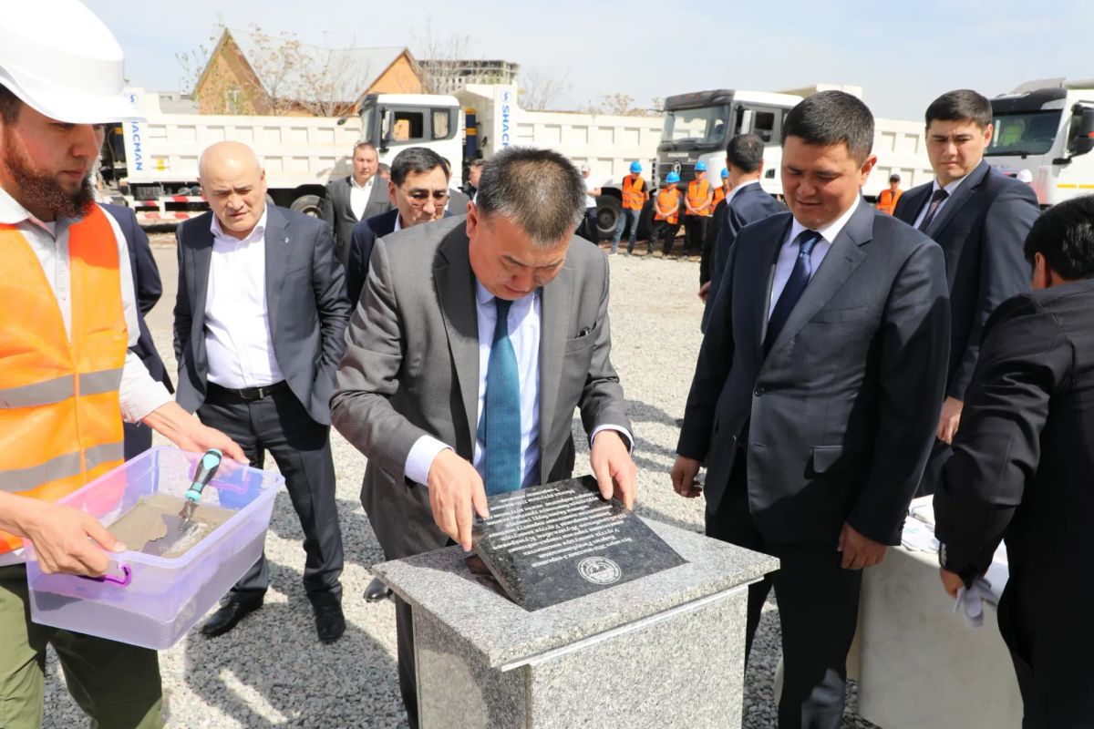 Бишкекте УКМКнын бала бакчасынын пайдубалына мезгил кутусу салынды