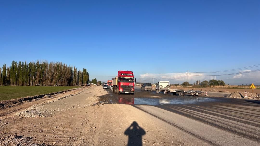 Бишкектеги Түндүк айланма жолунда чаңды азайтуу иштери күчөтүлдү