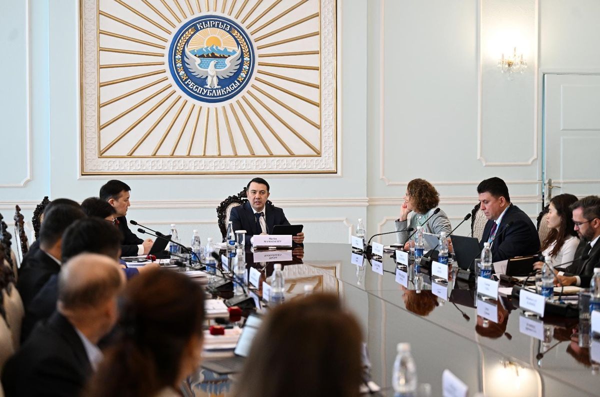 Парламентте туруктуу өнүгүү максаттарына жетүүнүн жолдору талкууланды