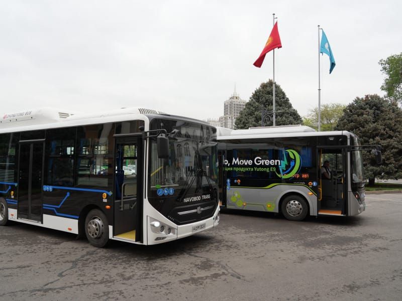 Бишкекте жаңы автобустардын үлгүлөрү көрсөтүлдү