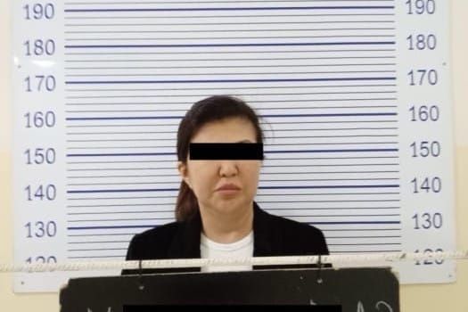 “Кызмат” мамлекеттик ишканысынын эки кызматкери кармалды