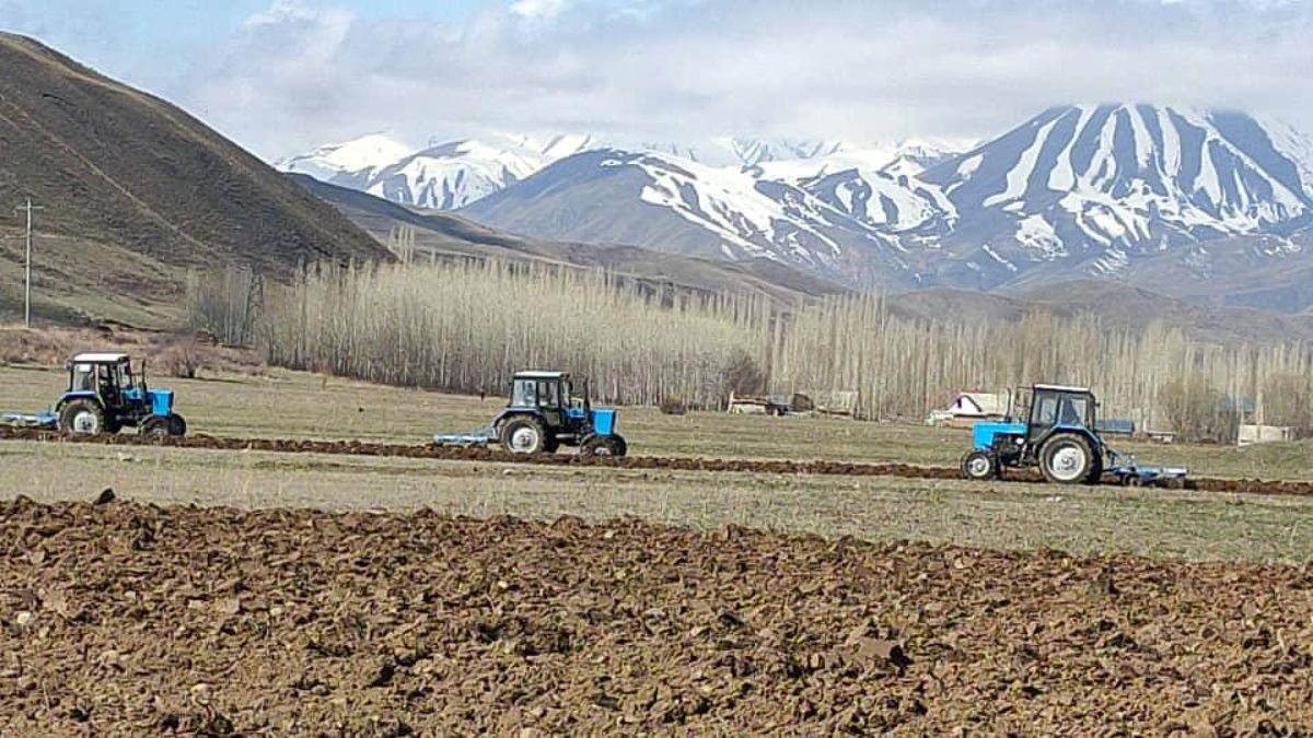 Кыргызстанда  жалпы 95 миңден  ашык айыл чарба техникасы бар