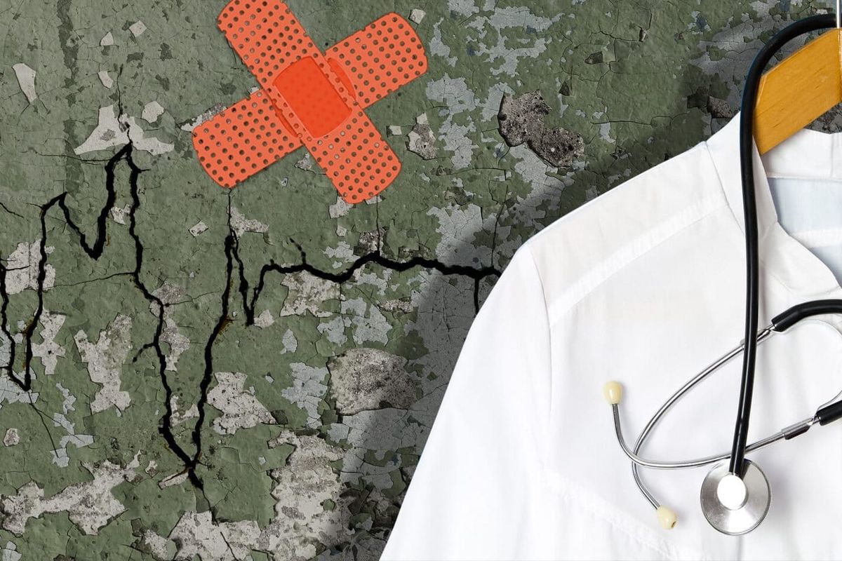 Мамлекеттик ооруканаларда дарыгерлердин саны жылдан жылга азайып бара жатат