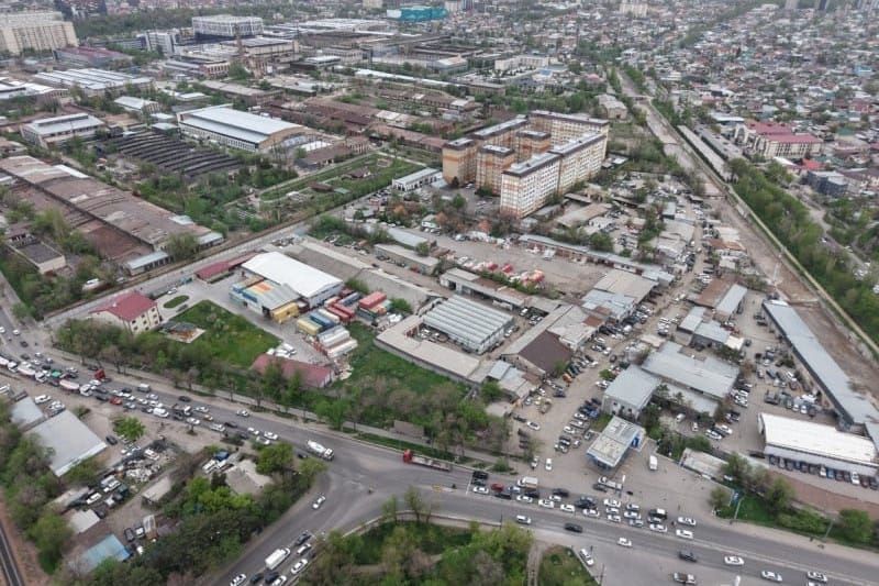 Жаш Гвардия, Лев Толстой көчөлөрүнүн кесилишиндеги 64 объект бузулат