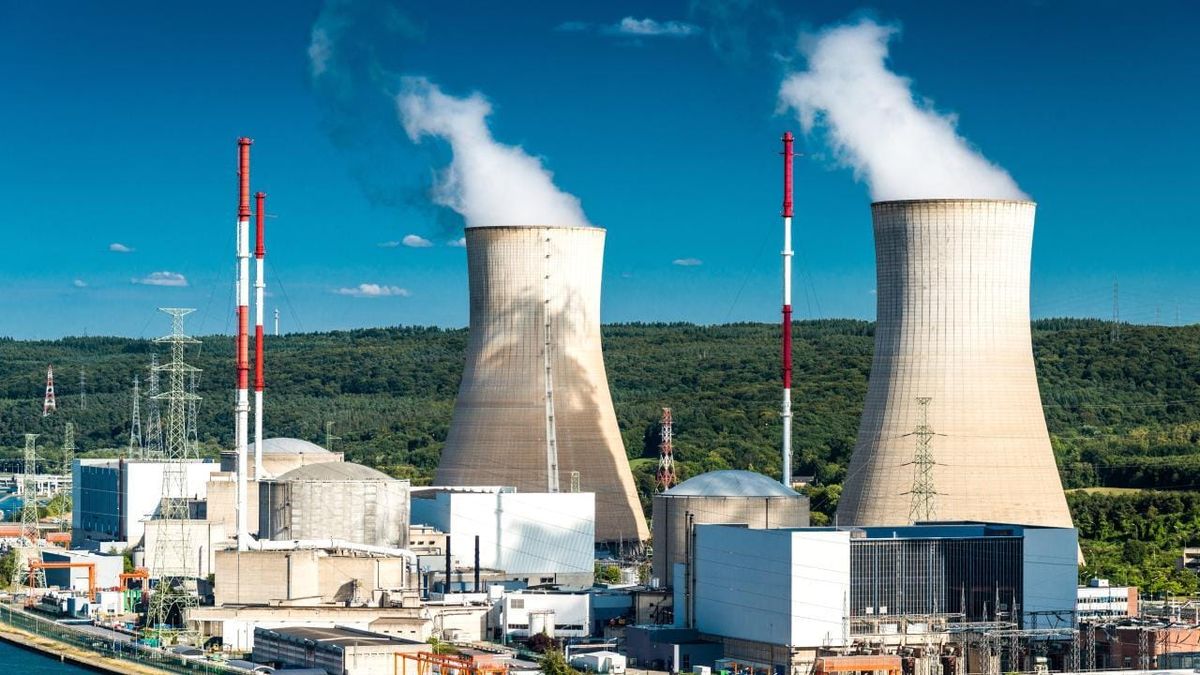 2050-жылга карата Казакстан кеминде үч атомдук электр станциясын курат