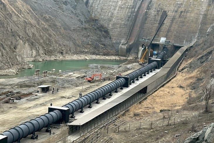 Кеминдеги курулуп жаткан ГЭСке 16 млн 353 миң сом  айып салынды