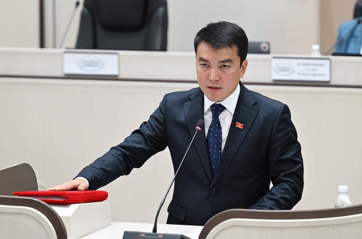 БШК депутат Абдылдабек Эгембердиевдин ыйгарым укуктарын мөөнөтүнөн мурда токтотту