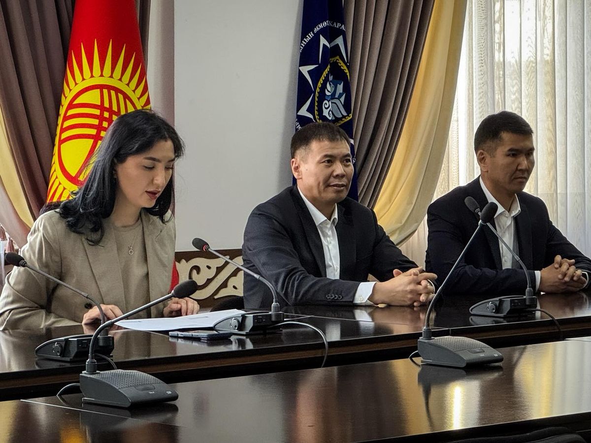 Монополияга каршы жөнгө салуу кызматынын жаңы жетекчилери жамаатка тааныштырылды