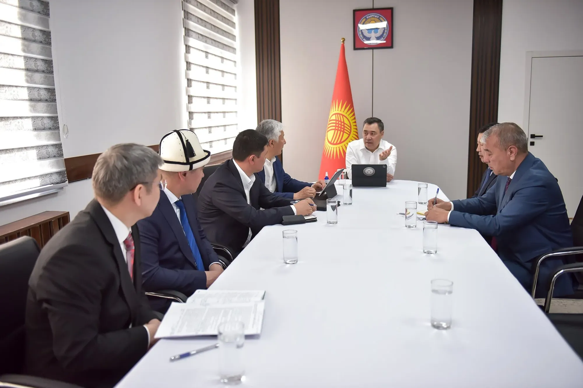 Президент Кара-Кулжанын  социалдык-экономикалык өнүгүүсү менен таанышты