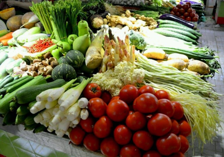 Кыргызстан айрым жашылчаларды импорттоого тарифтик жеңилдиктерди алды