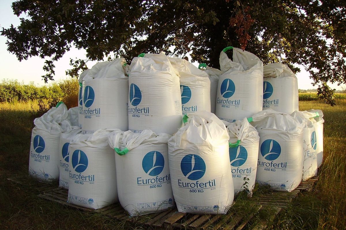 Жер семирткичтердин кымбатташы кыргыз фермерлерине таасирин тийгизди