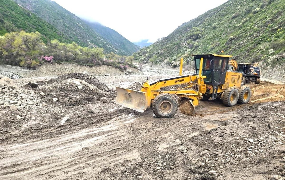 Мырзаке – Кара-Шоро жолунда көчкү тазаланып, жолду бийиктетүү иштери башталды