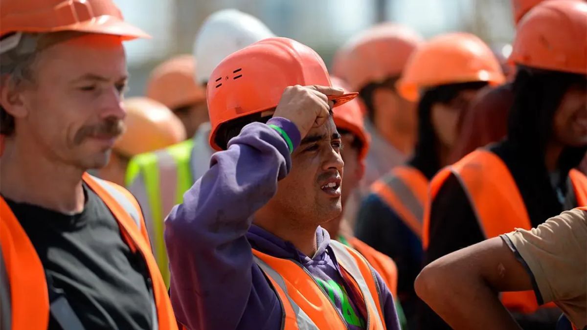 Тажикстан быйыл 5,5 миң чет өлкөлүк жумушчуну кабыл алат