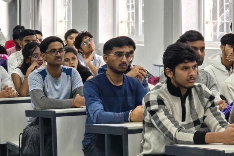 Чет элдик студенттерди кабыл алуу борбору ачылат