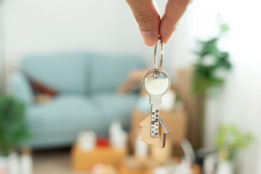 Экономисттер россиялыктарды ипотеканы азыр алууга чакырууда