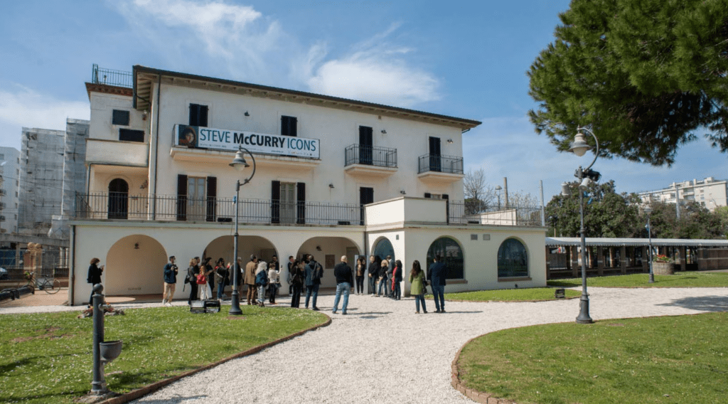 Италияда Бенито Муссолиниге   тиешелүү вилла 1,2 млн долларга сатылып алынды