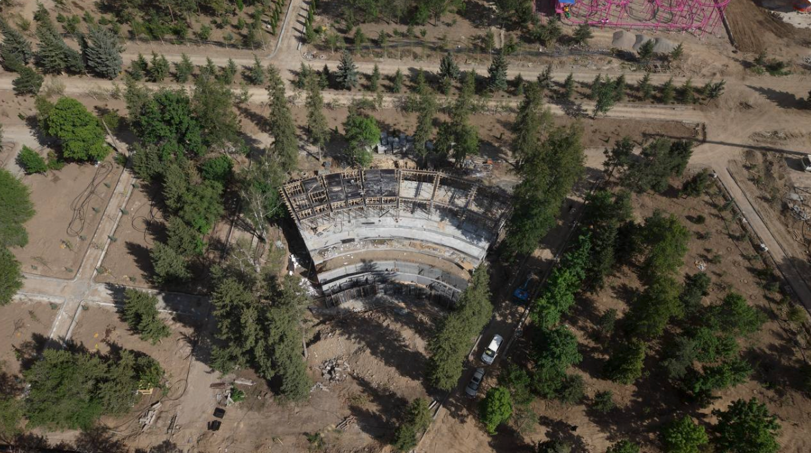 Караколдогу Пушкин атындагы эс алуу багы жаңыланууда