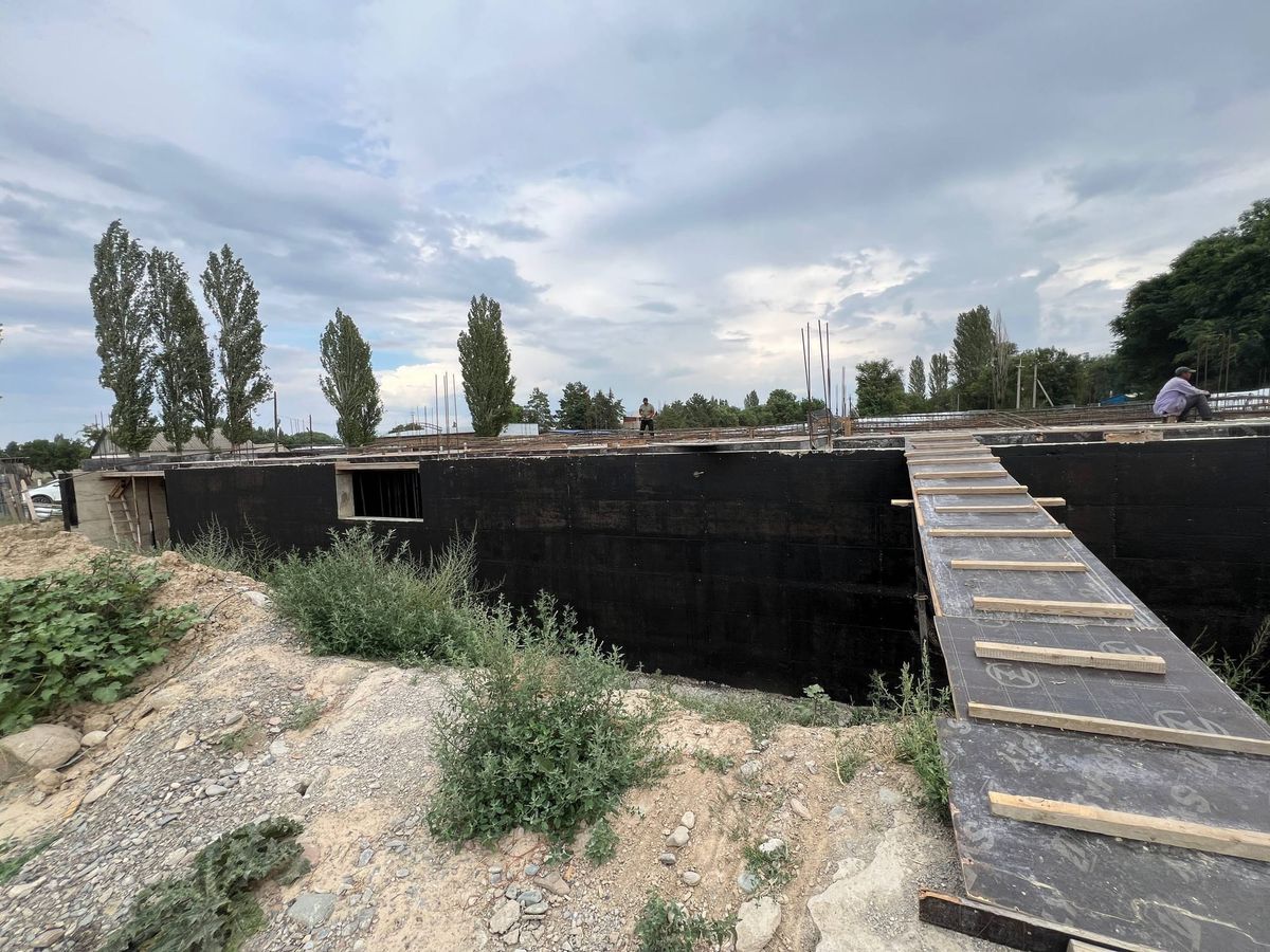 Таласта курулуш талаптарын бузган тарапка 200 миң сом айып пул салынды