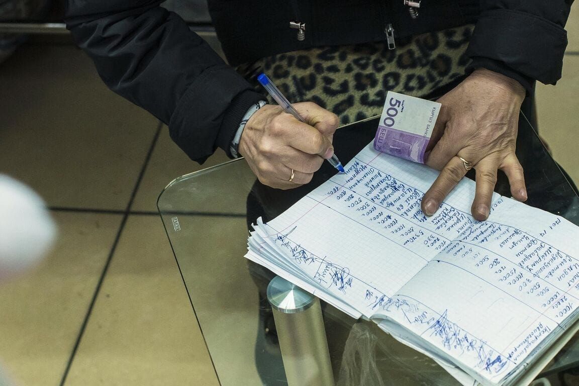 Мектеп оңдоого ата-энелерден акча чогултууга тыюу салынды
