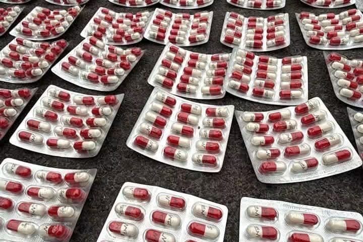 Кылмыштуу топтон 2 млн 450 миң сом жана психотроптук заттар алынды