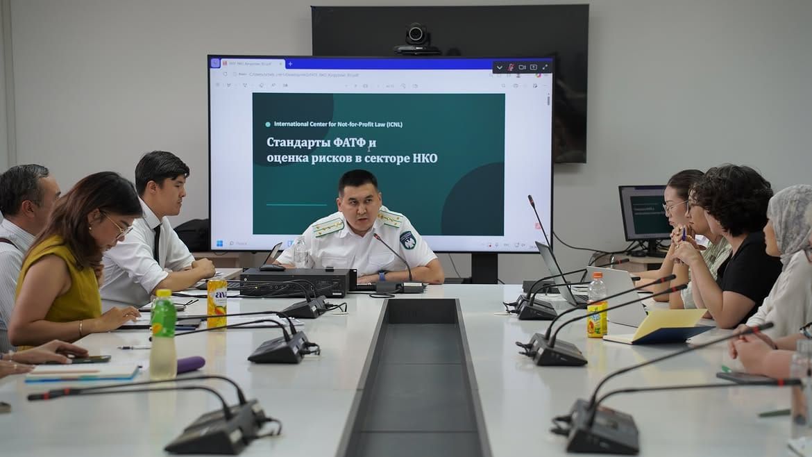 Акчаны адалдоого каршы күрөшүү боюнча окутуучу семинар болду