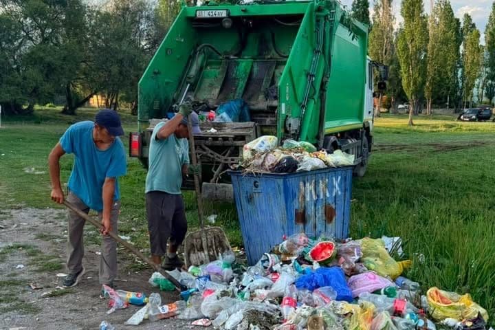Ысык-Көлдүн жээгине таштанды таштаган ишканага айып пул салынды