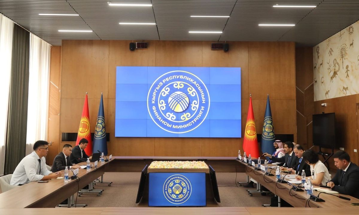 Кыргызстанга мобилдик медициналык клиникалар ноябрда өткөрүлүп берилет
