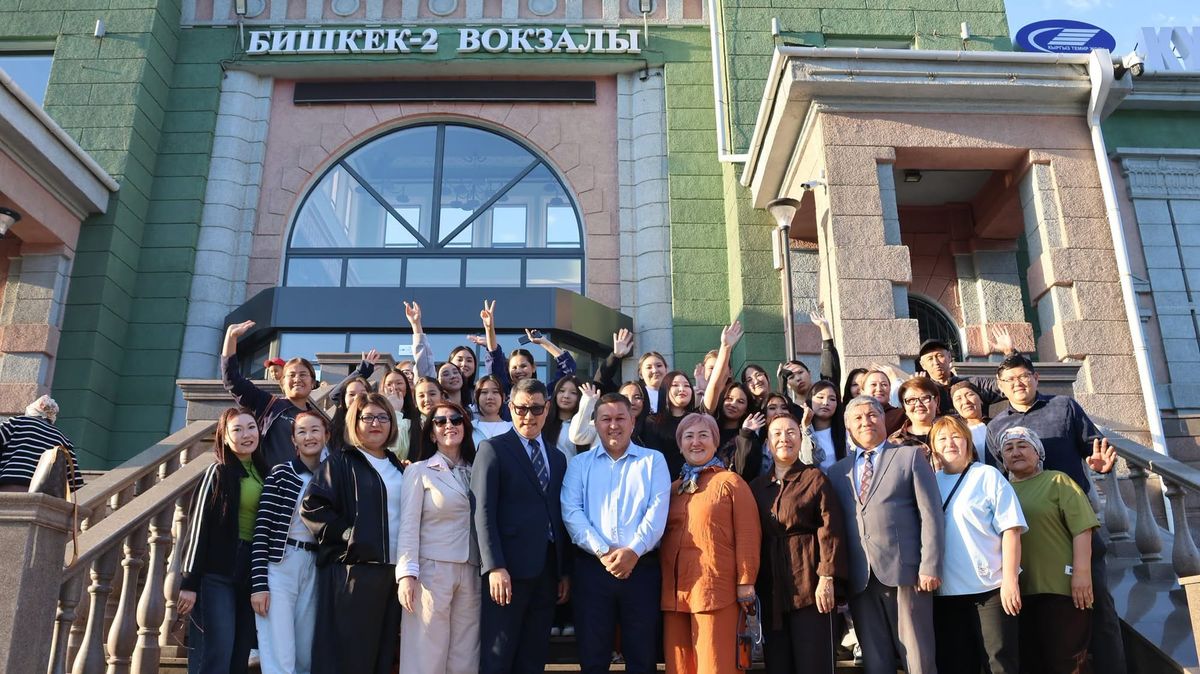 Министрлик Орусиядагы кыргызстандыктардын 30 баласын эс алууга жөнөттү