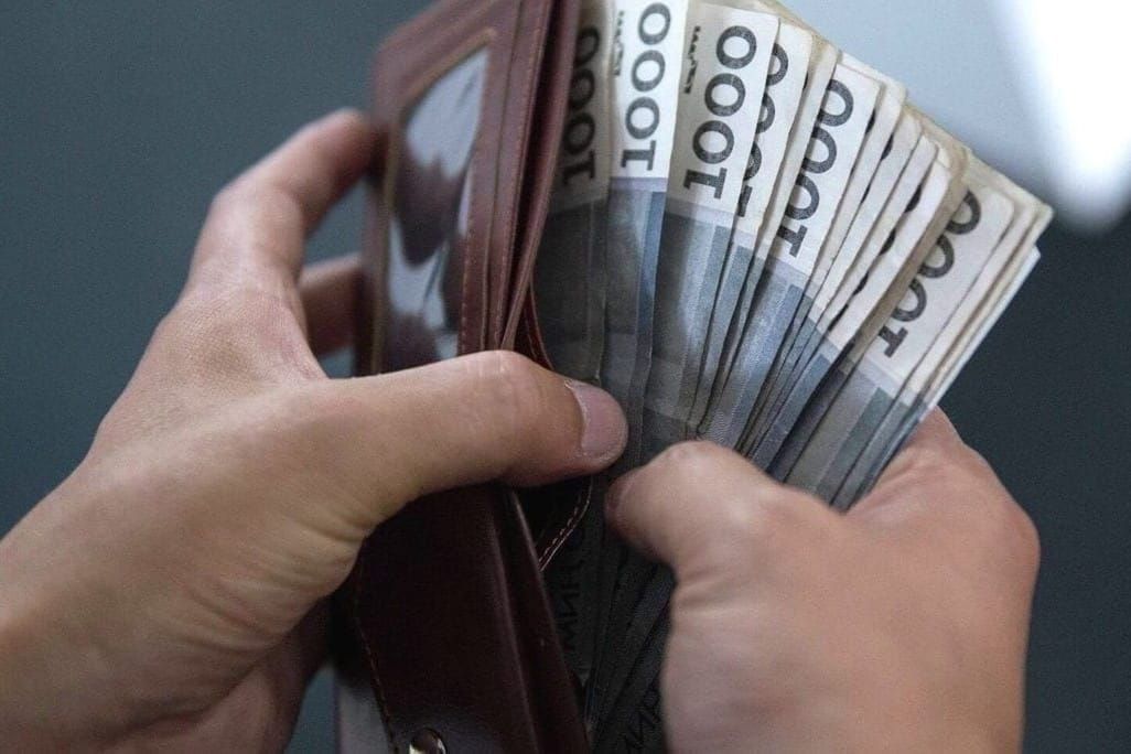 Кыргызстанда орточо айлык 53 миң 759 сомду түзөт