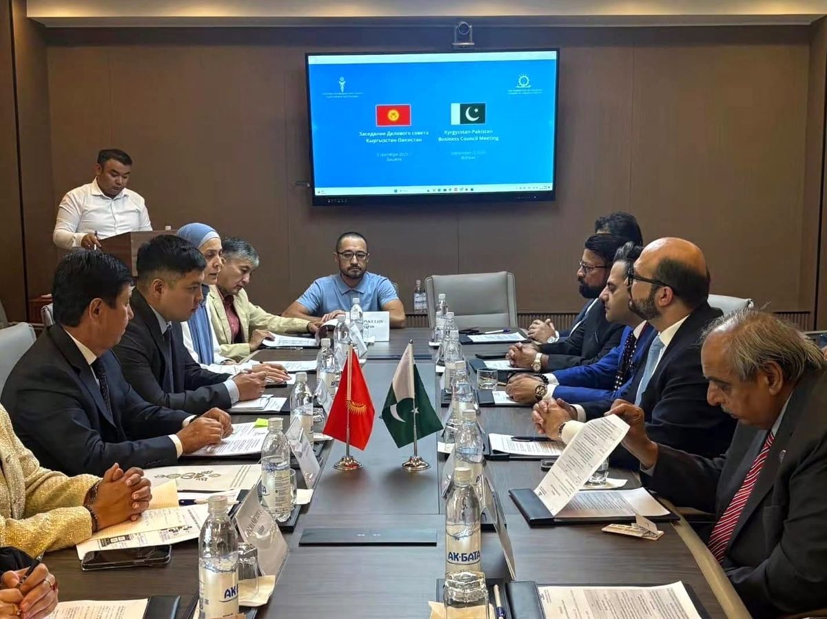 Кыргызстан менен Пакистан ишкерлер үчүн кызматташтык аянтчасын түздү