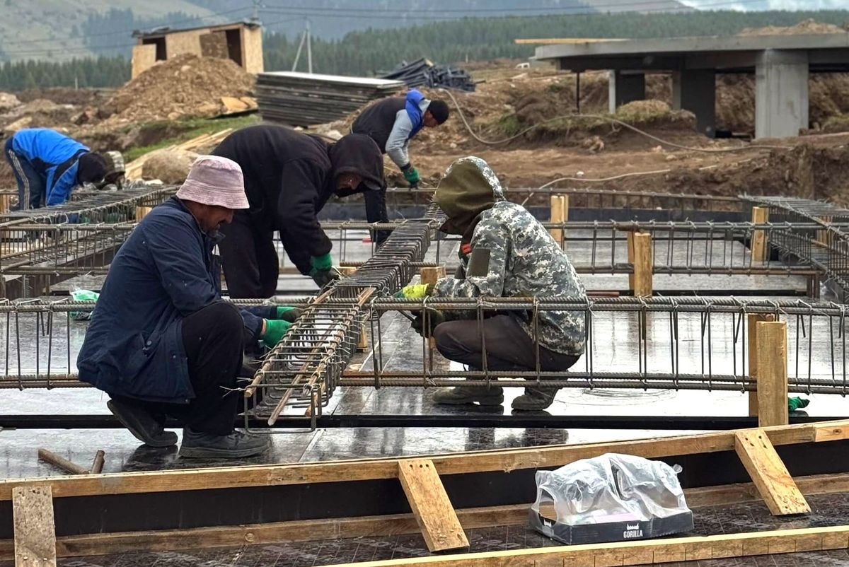 Жыргалаңда боз үйлөр шаарчасы курулууда