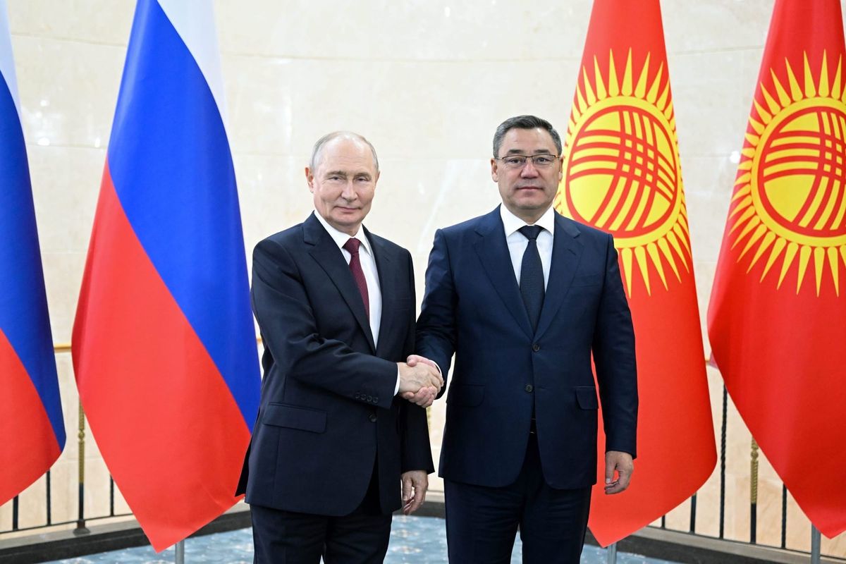 Садыр Жапаров Владимир Путин менен жолукту