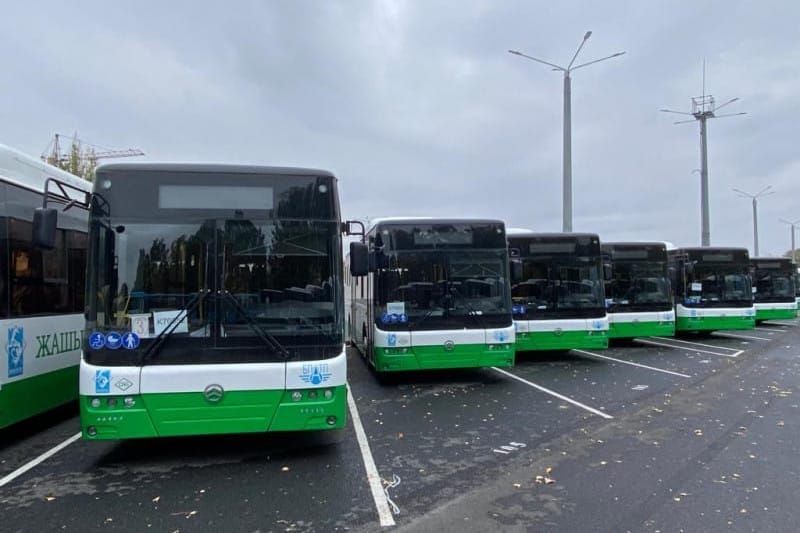 Бишкекке дагы 1600 автобус жетишсиз