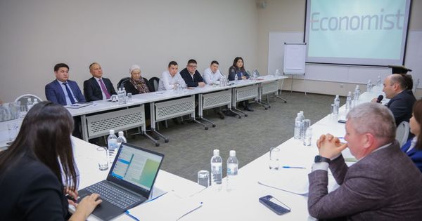 «Кооперативдер - турак жай маселесин чечүүнүн жолубу же көйгөйбү» - тегерек стол