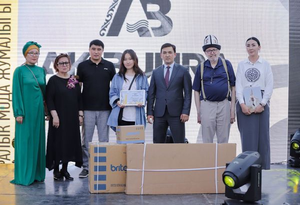 Ошто Ak-Buura Fashion Week-2023 Эл аралык мода жумалыгы аяктады