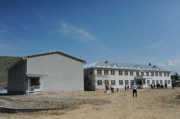 Күзгө чейин Өзгөндө 4 мектеп ишке киргизилет