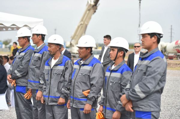 Чүйдө унааларды кураштыруу заводу курулат – кубаттуулугу жылына 10 миң автоунааны түзөт