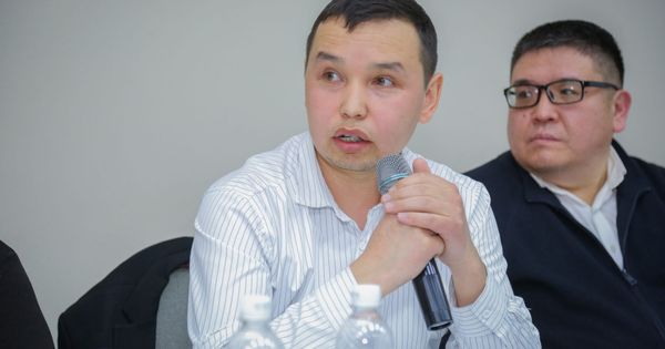 Кооперативдер өз мүчөлөрүнө кыймылсыз мүлк алуу мөөнөтүн атап жаңылып жатышат - Абылканов