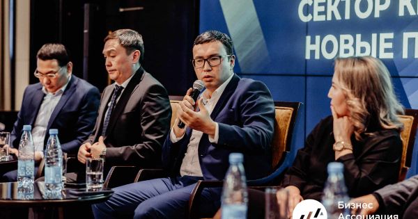 Эльдар Абакиров: Быйыл мигранттардан экономикага 1.5 млрд долларга аз акча келет, анын ордун эмне менен жабабыз, маселе ошондо