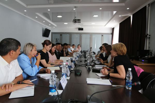 Кыргызстанда жаштарды жана мигранттарды ишке орноштуруу боюнча долбоору башталды