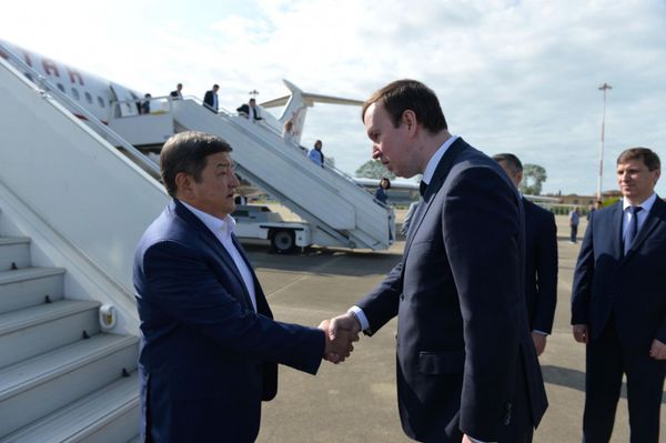 Акылбек Жапаров Сочиге жумуш сапары менен келди