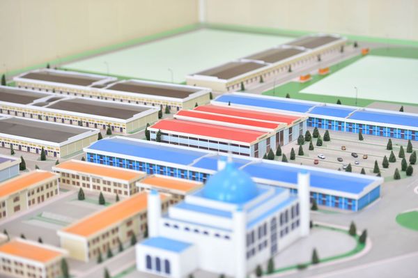 Минкаб Чүй облусундагы бир катар өнөр жай ишканаларынын ишмердүүлүгүн текшерди